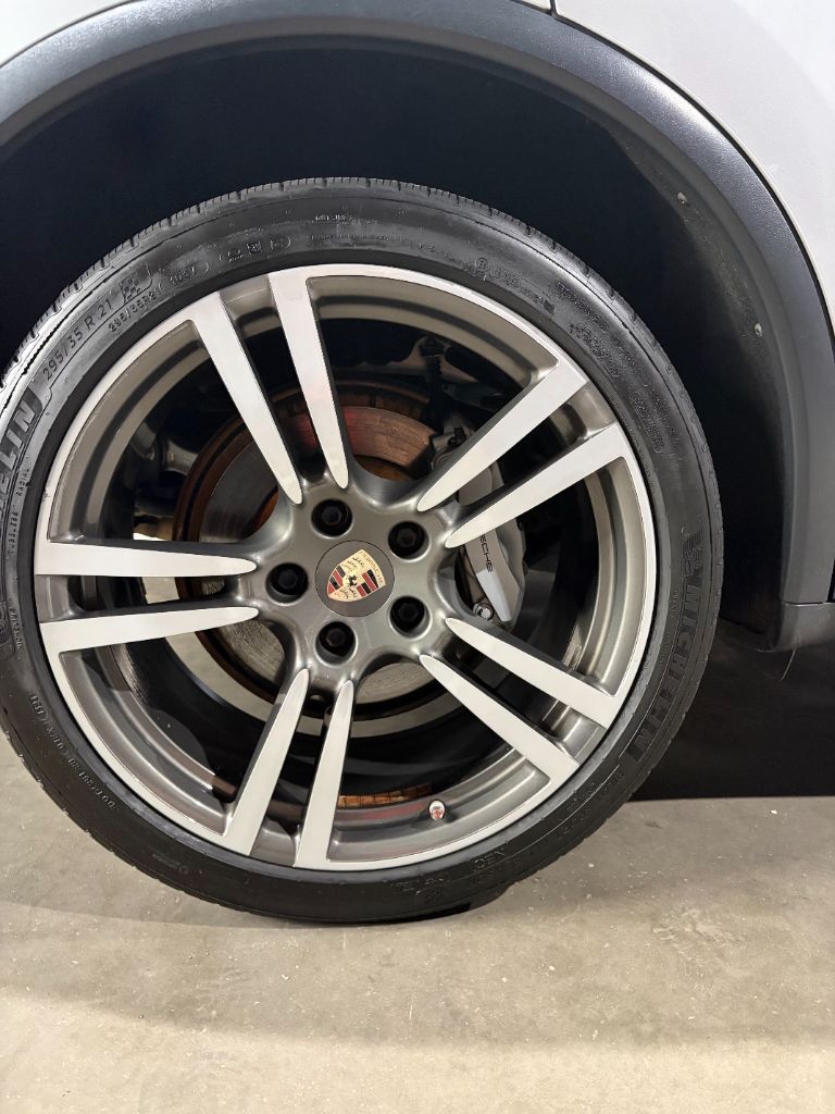 2013 Porsche Cayenne - $15,600