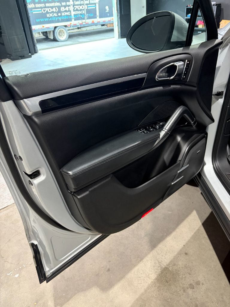 2013 Porsche Cayenne - $15,600