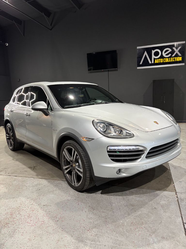 2013 Porsche Cayenne - $15,600