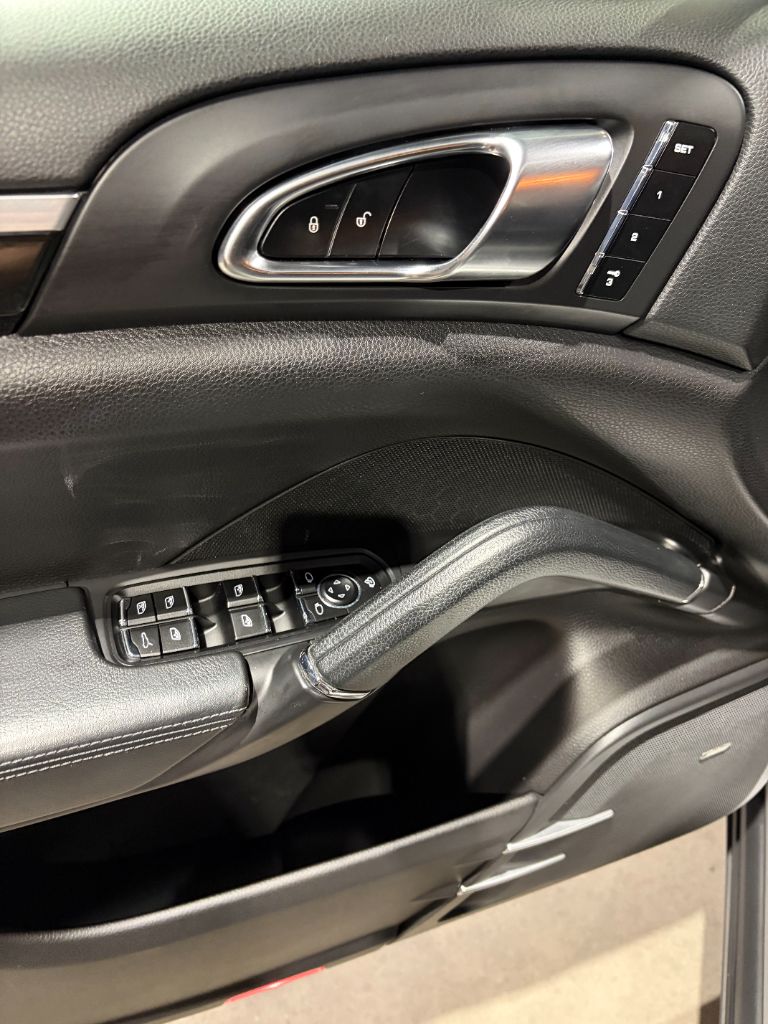 2013 Porsche Cayenne - $15,600