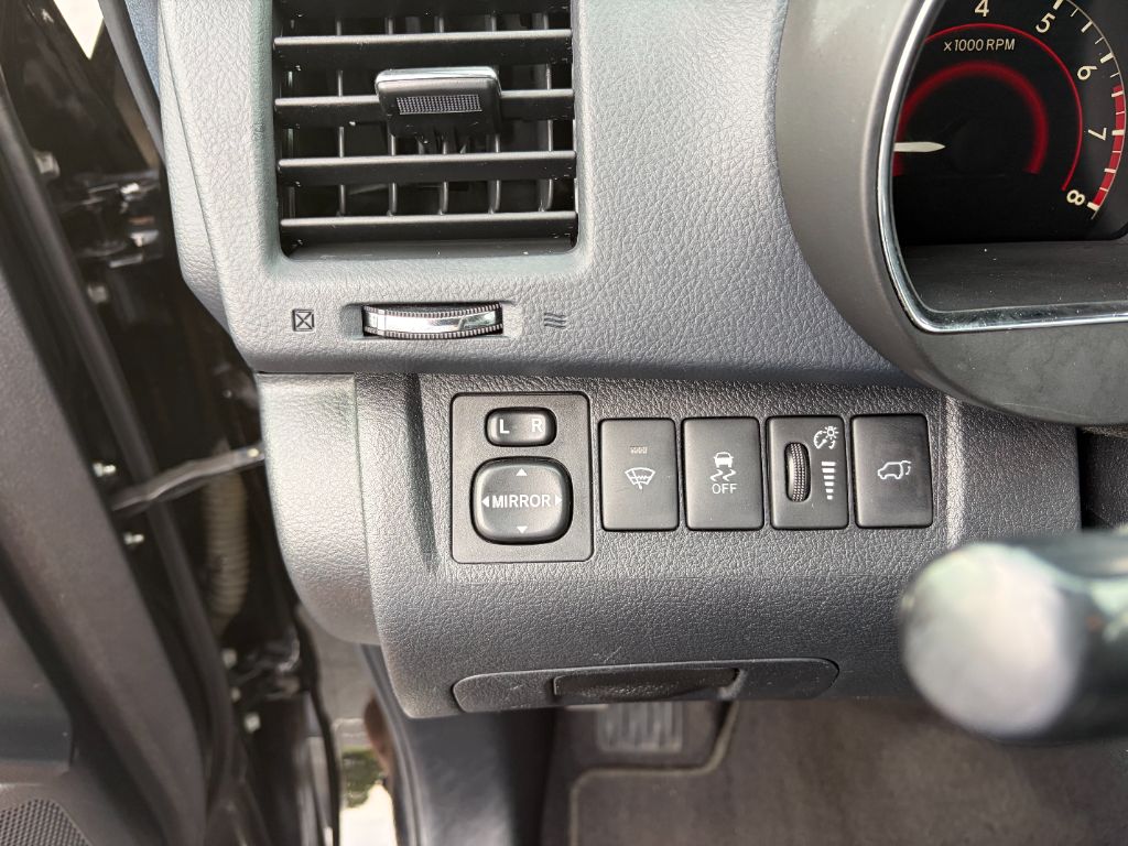 2013 Toyota Highlander - $12,400