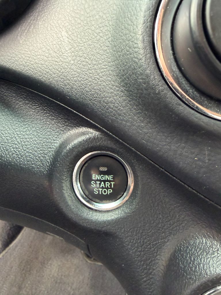 2013 Toyota Highlander - $12,400