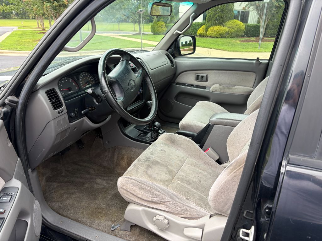 2002 Toyota 4Runner - $9,400