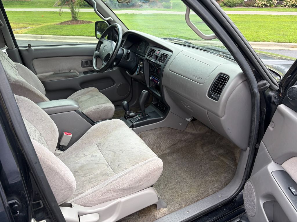 2002 Toyota 4Runner - $9,400