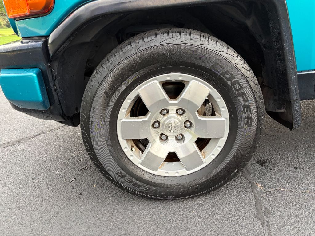 2008 Toyota FJ Cruiser - $17,400