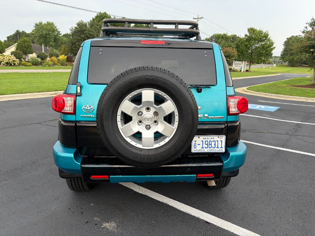 2008 Toyota FJ Cruiser - $17,400