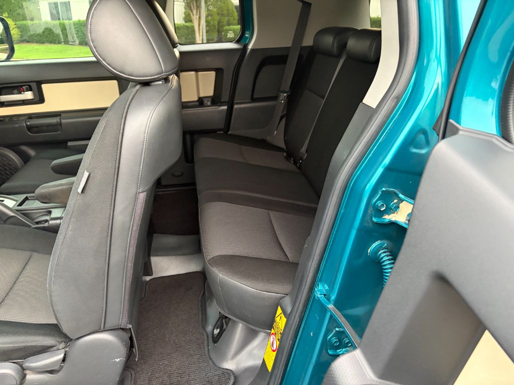2008 Toyota FJ Cruiser - $17,400