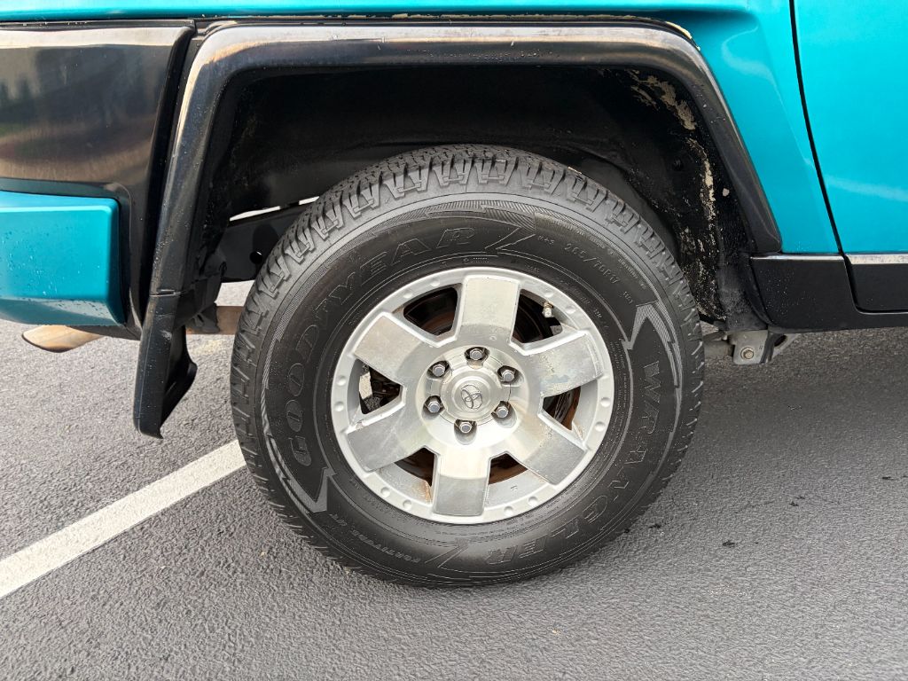 2008 Toyota FJ Cruiser - $17,400