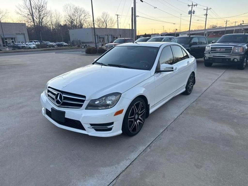 2013 Mercedes-Benz C-Class - $10,900