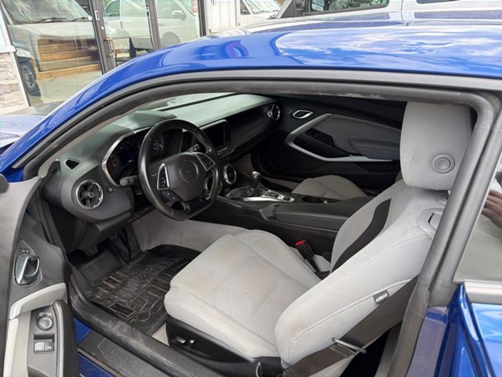 2021 Chevrolet Camaro - $24,900