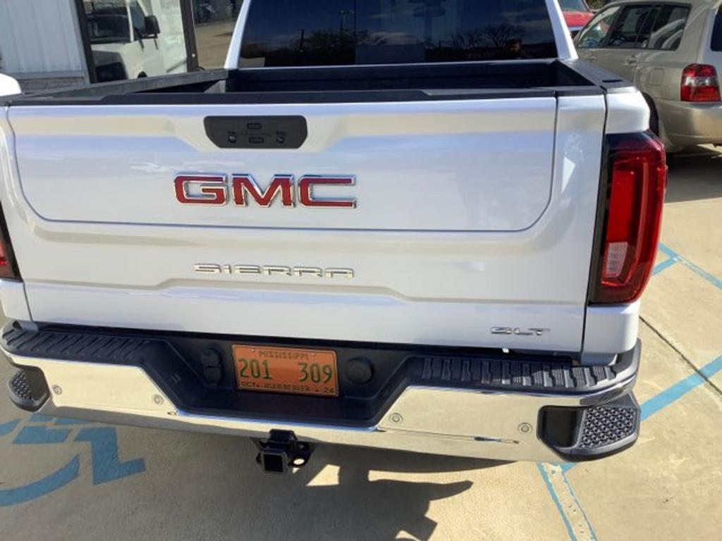 2021 GMC Sierra 1500 - $35,000