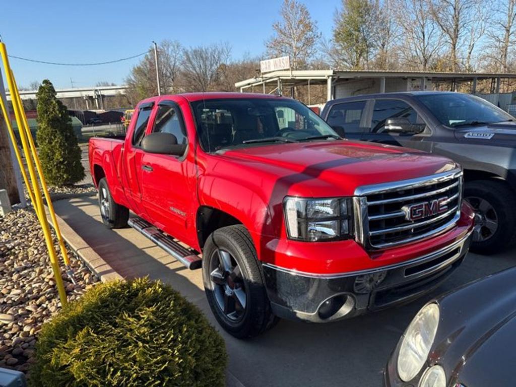 2013 GMC Sierra - $15,500