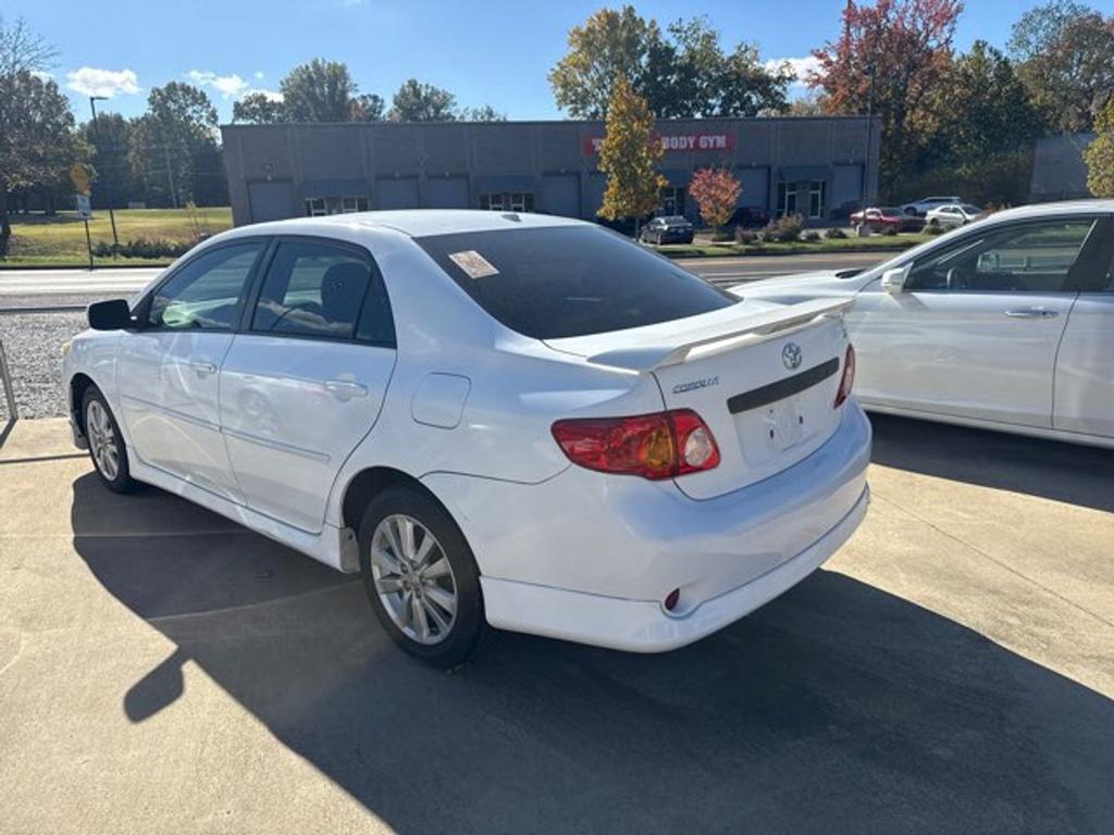 2010 Toyota Corolla - $11,900