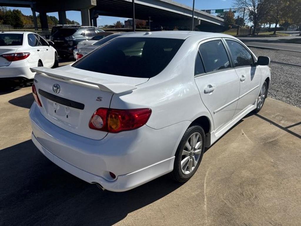 2010 Toyota Corolla - $11,900