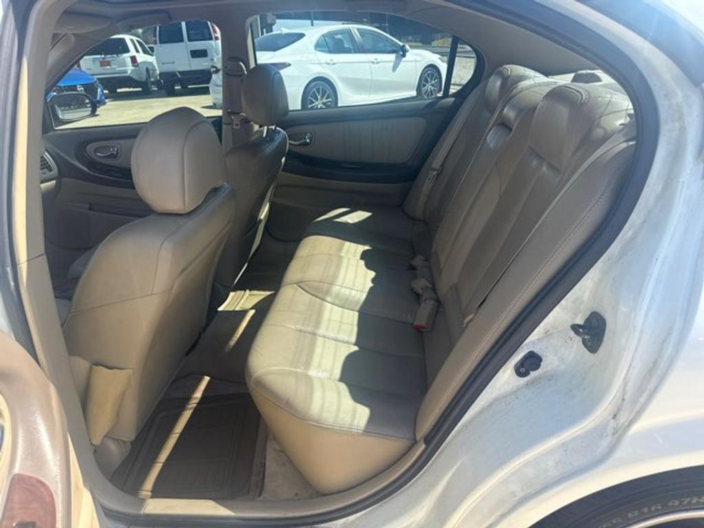2000 Nissan Maxima - $4,500