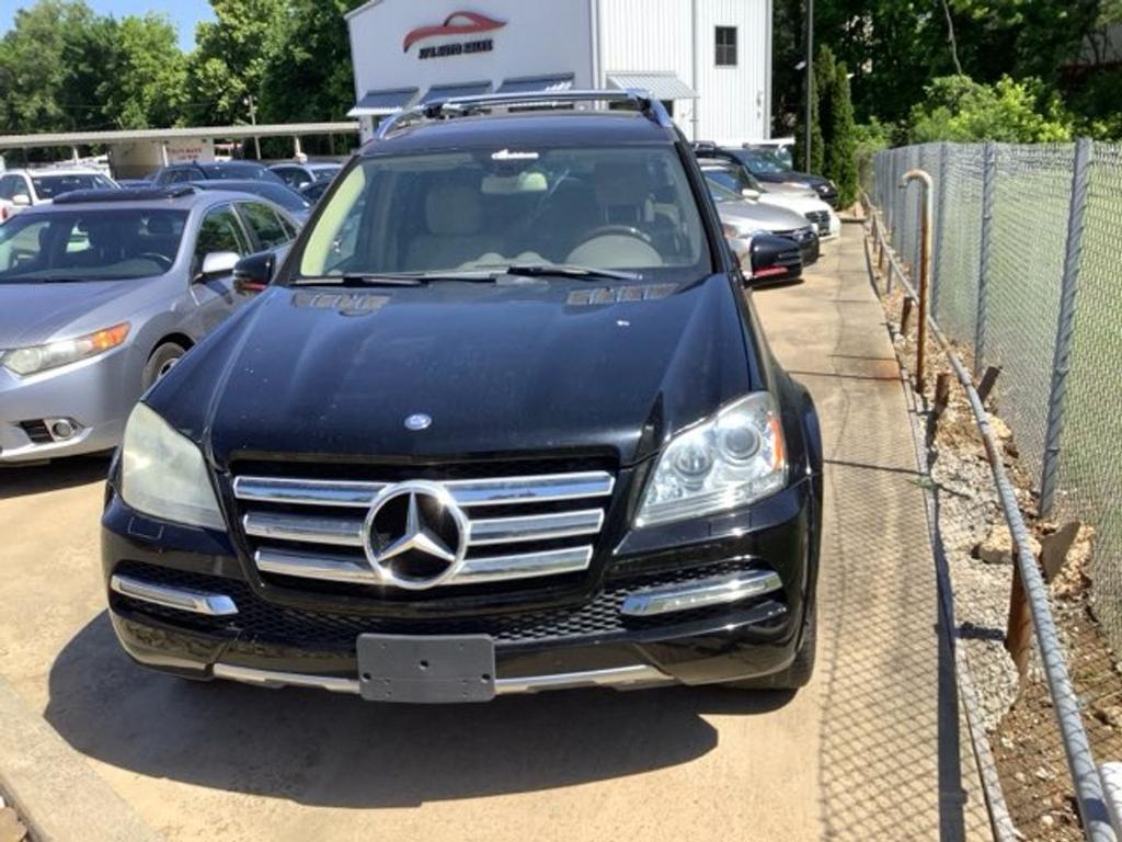 2011 Mercedes-Benz GL-Class - $9,800