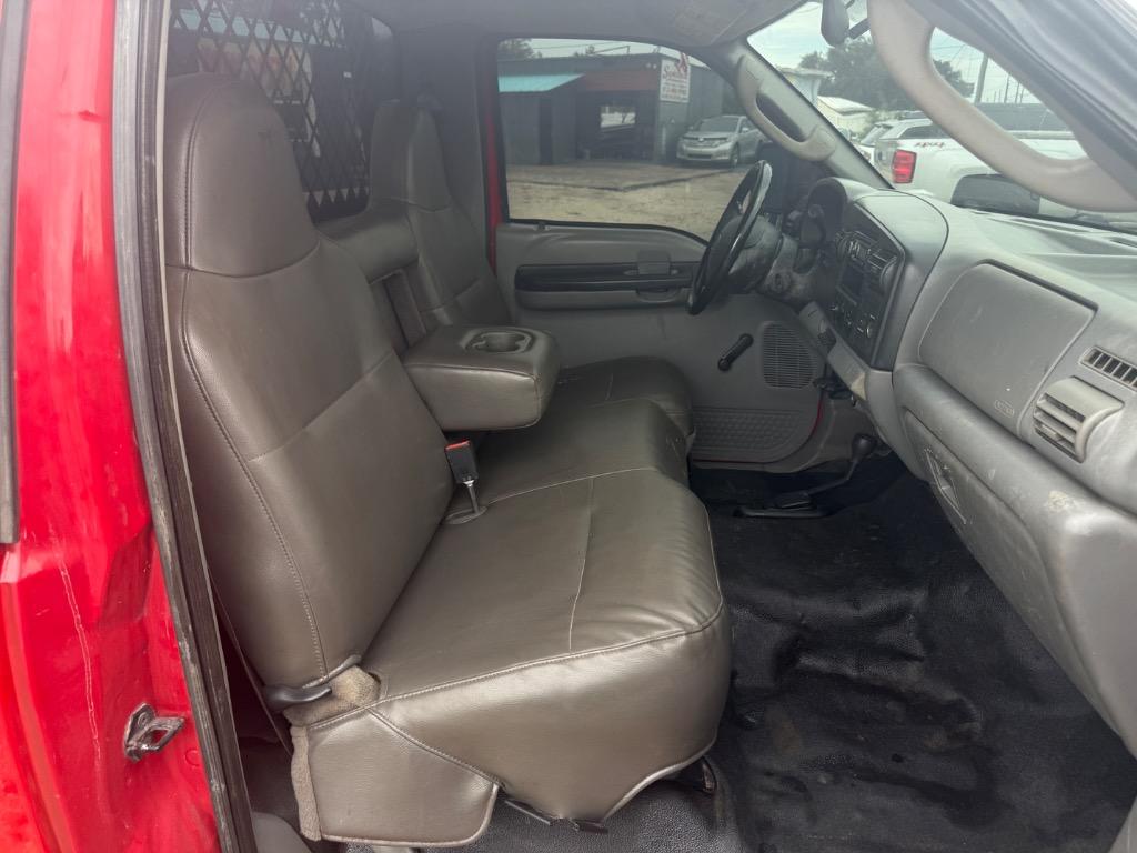 2006 Ford F550SD               - $10,995