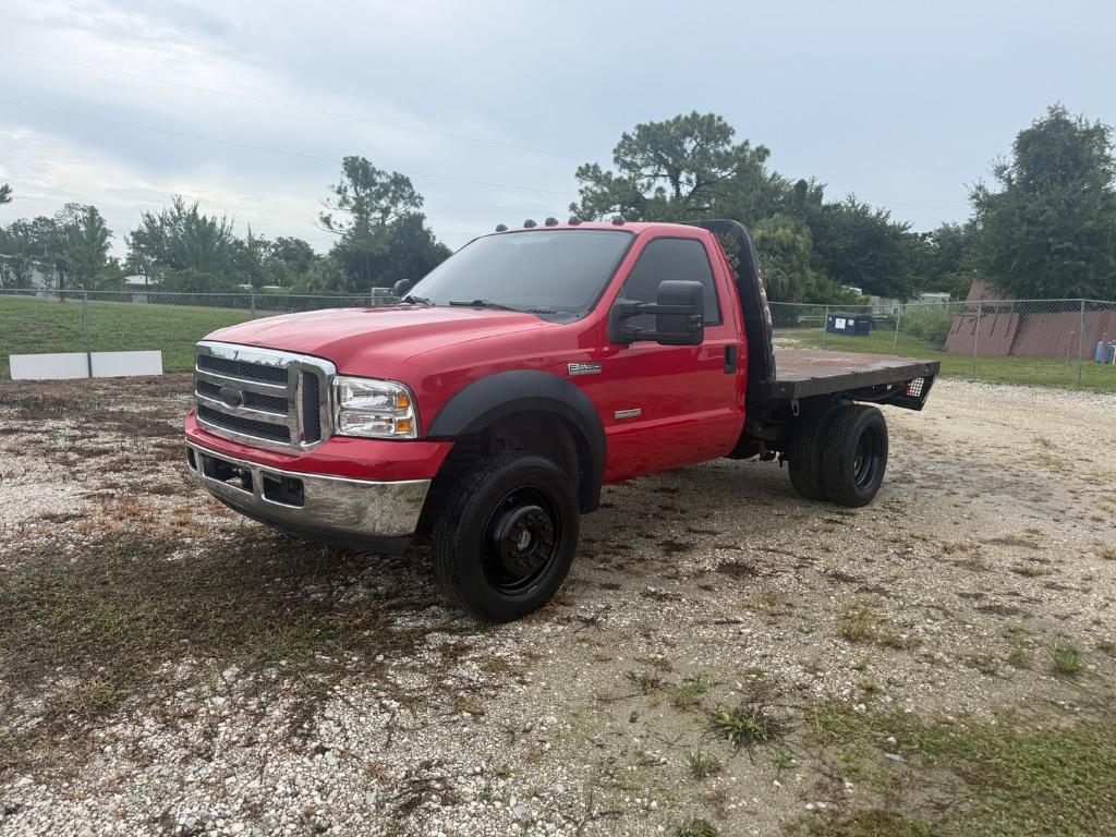 2006 Ford F550SD               - $10,995