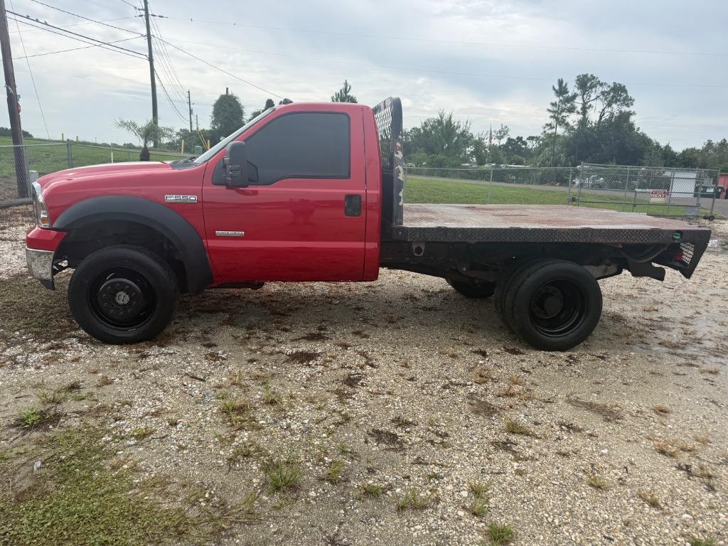 2006 Ford F550SD               - $10,995