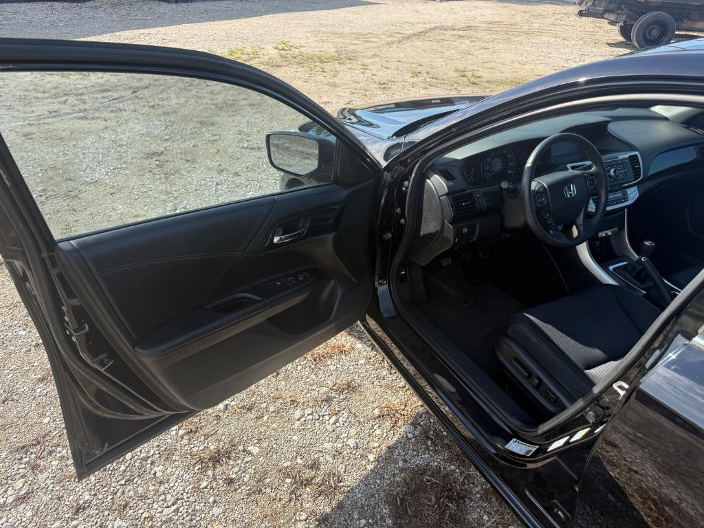 2013 Honda Accord - $11,495