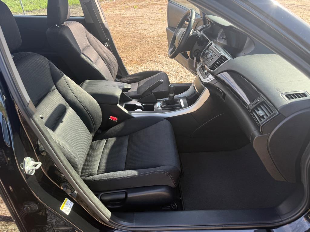 2013 Honda Accord - $11,495