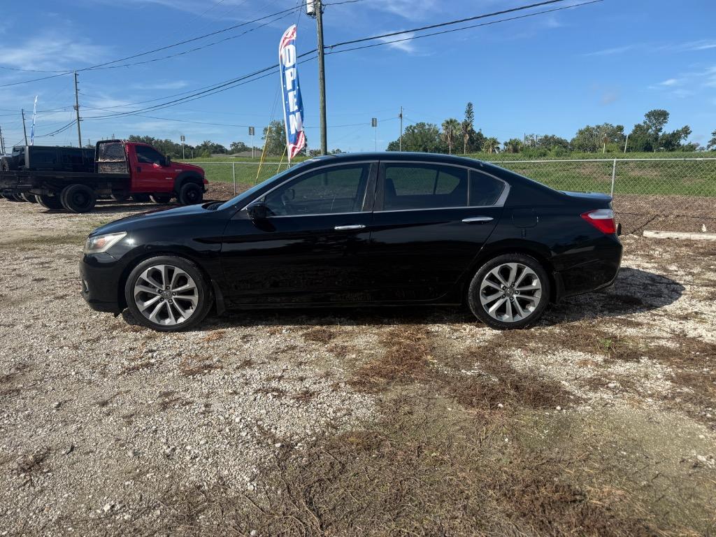 2013 Honda Accord - $11,495