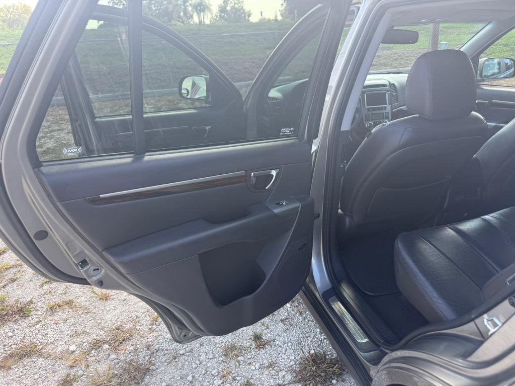2012 Hyundai Santa Fe - $6,995
