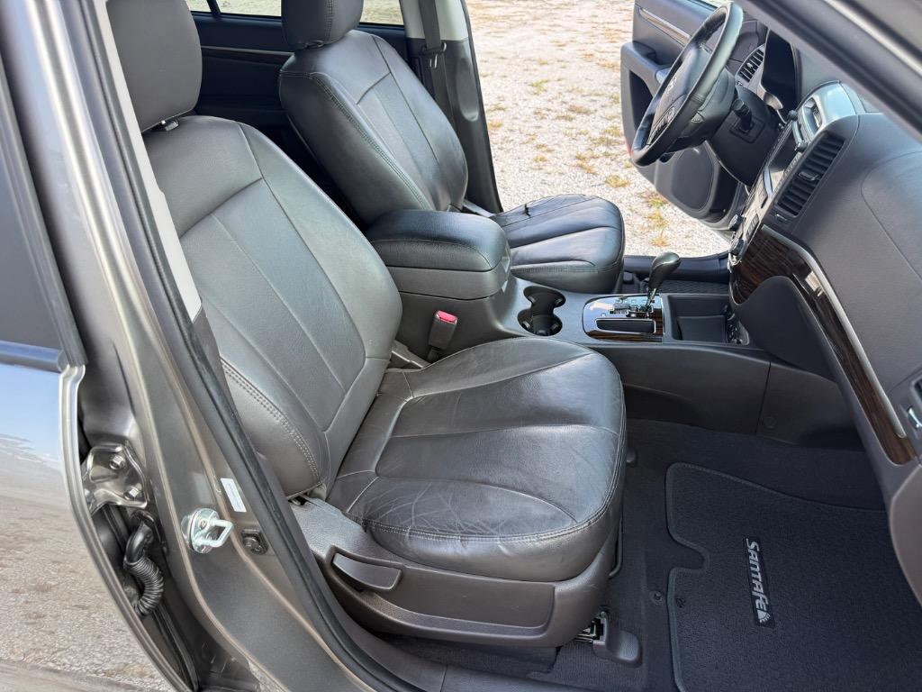 2012 Hyundai Santa Fe - $6,995