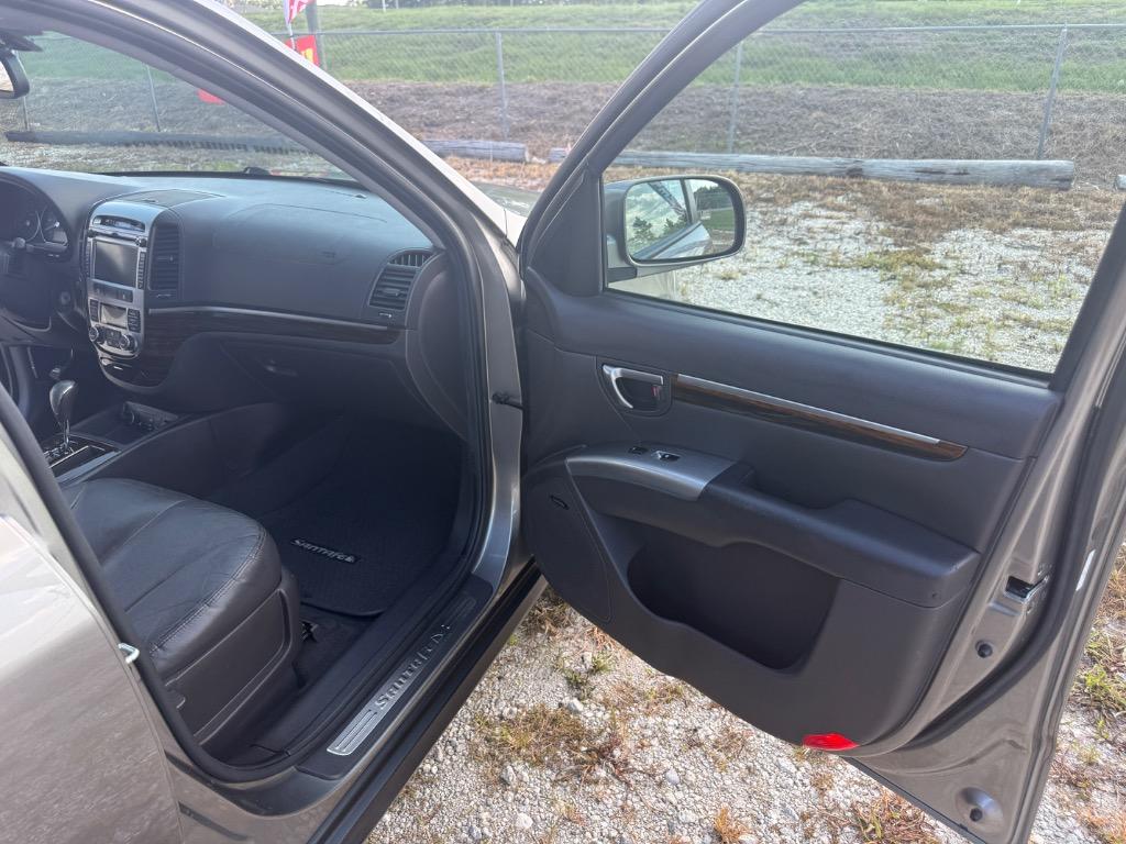 2012 Hyundai Santa Fe - $6,995
