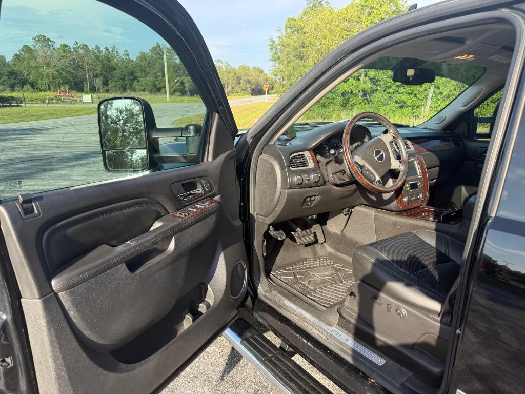 2014 GMC Sierra - $22,495