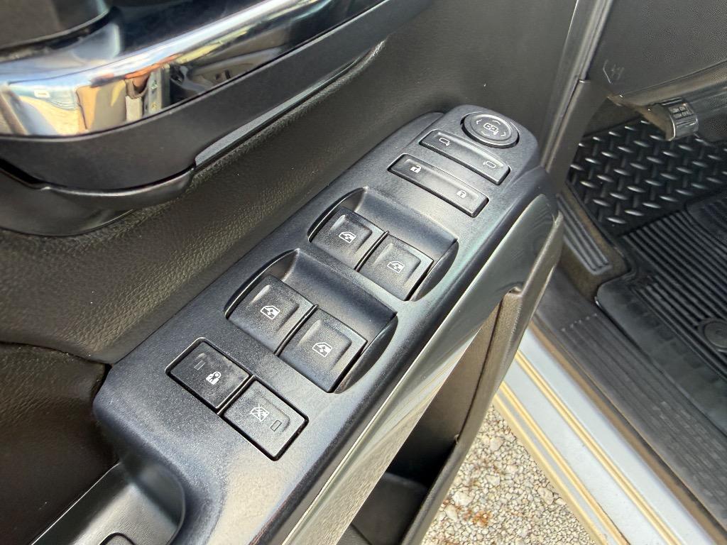 2014 Chevrolet Silverado - $14,995