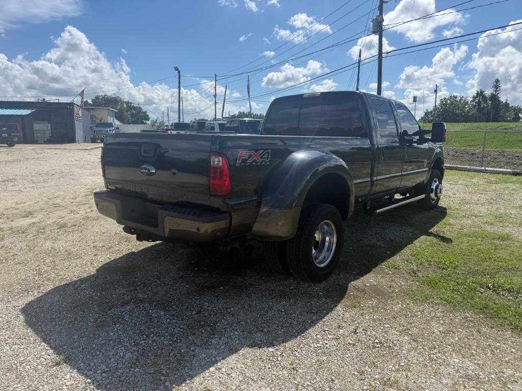 2015 Ford F-350 - $21,999