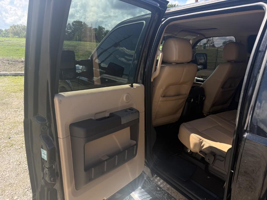 2015 Ford F-350 - $21,999
