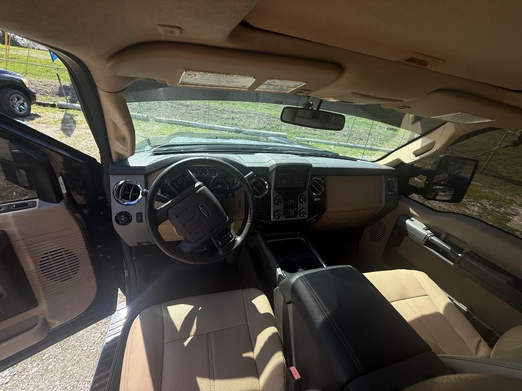 2015 Ford F-350 - $21,999