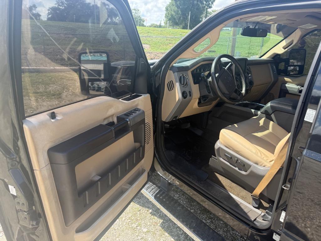 2015 Ford F-350 - $21,999