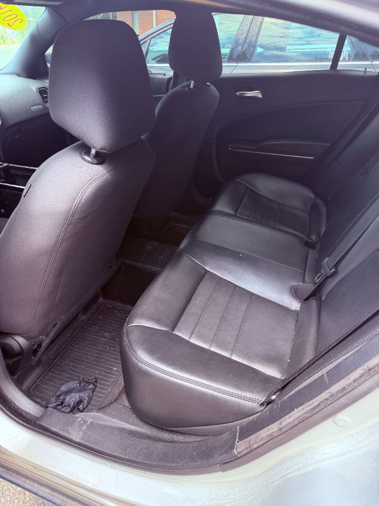 2016 Dodge Charger - $11,598
