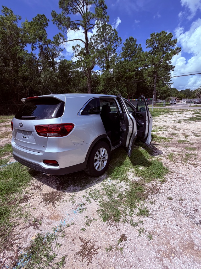 2019 Kia Sorento - $12,950