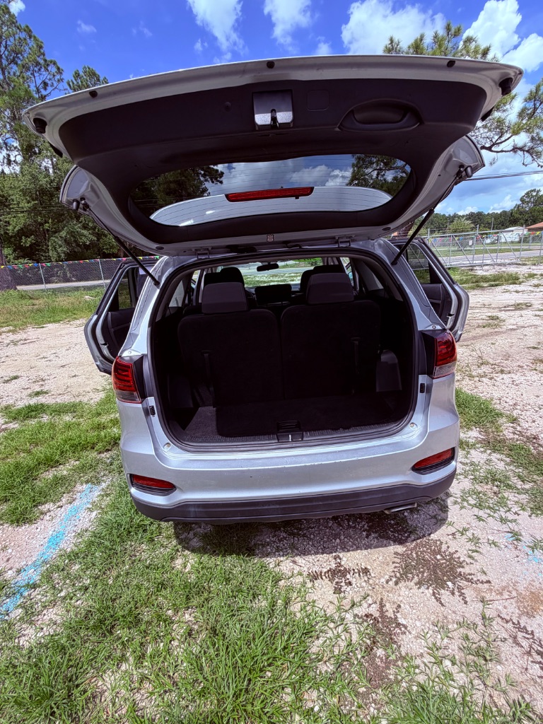 2019 Kia Sorento - $12,950