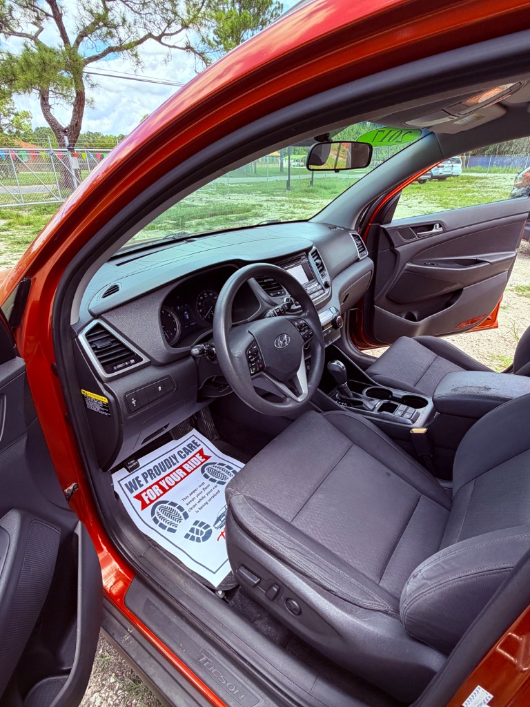 2017 Hyundai Tucson - $9,350