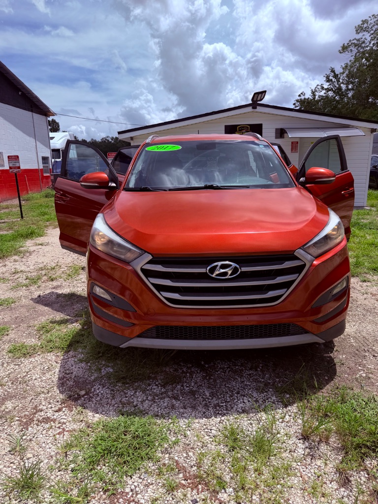2017 Hyundai Tucson - $9,350
