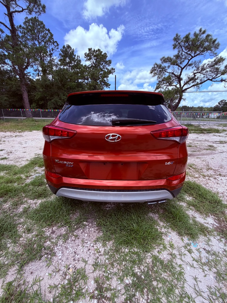 2017 Hyundai Tucson - $9,350