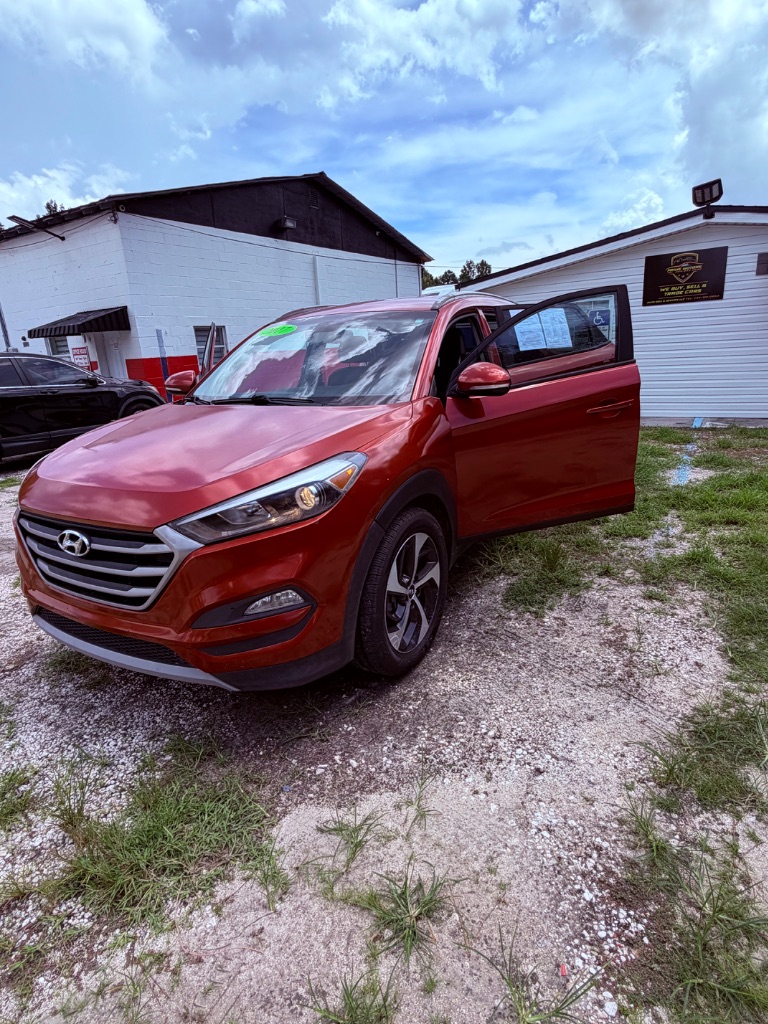 2017 Hyundai Tucson - $9,350