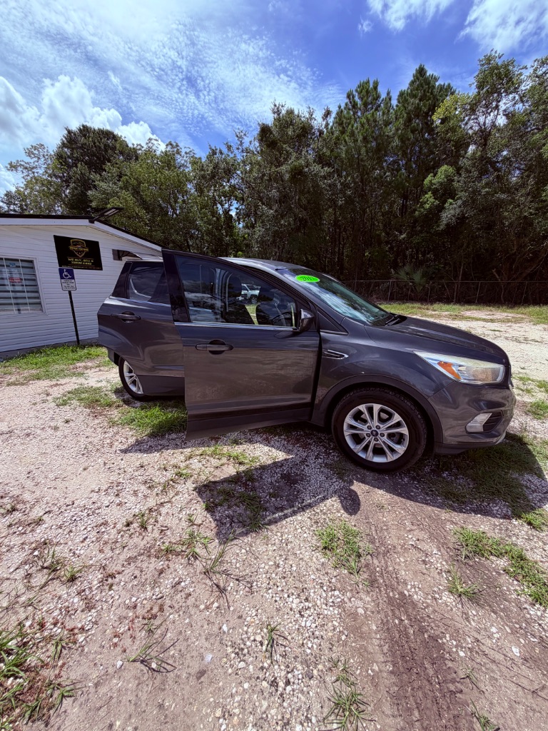 2017 Ford Escape - $6,850