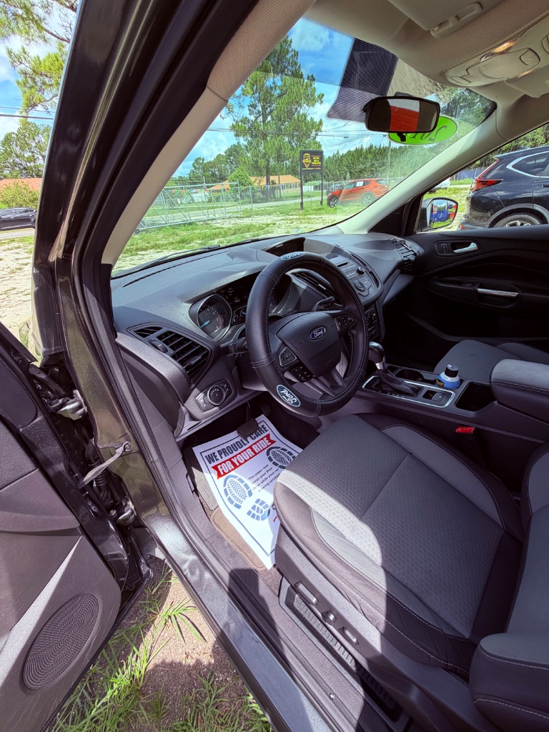 2017 Ford Escape - $6,850
