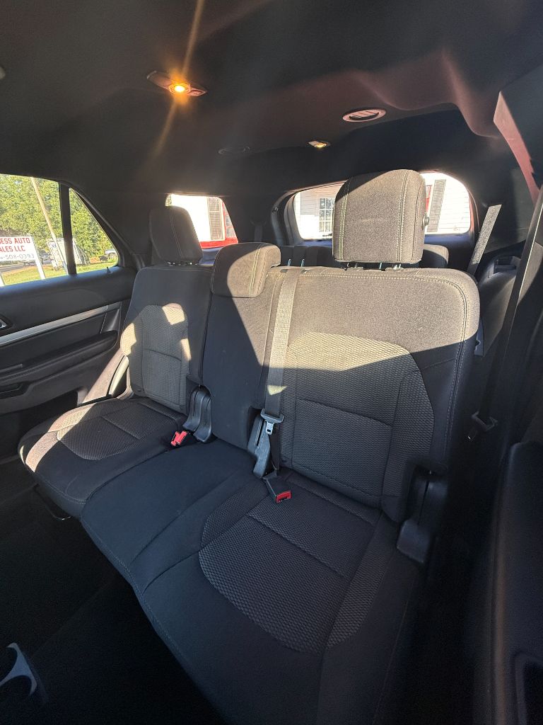 2018 Ford Explorer - $10,990