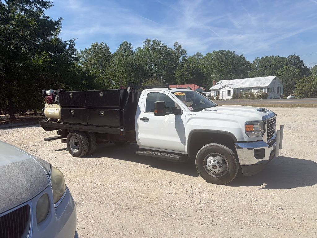 2018 GMC Sierra - $29,995