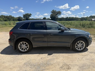 2010 Audi Q5 - $5,999