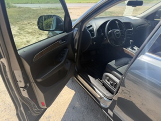 2010 Audi Q5 - $5,999