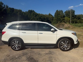2017 Honda Pilot - $15,995