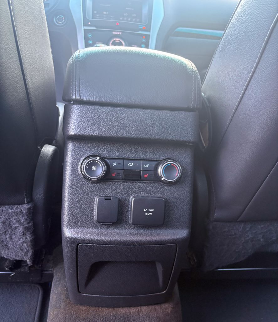 2015 Ford Explorer - $9,995